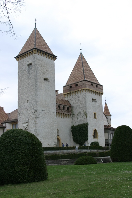 twin turrets