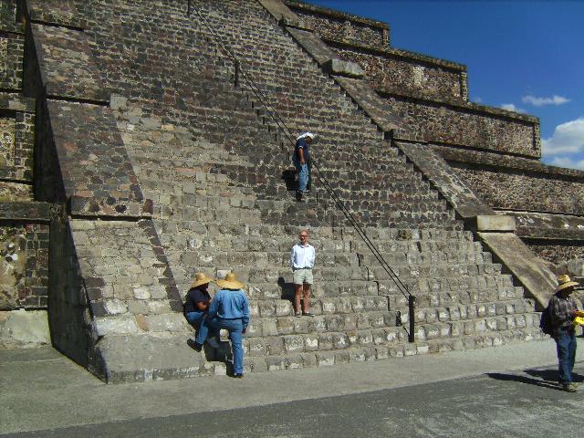 Moon pyramid